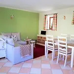 Gräfe - 3-seiten Hof Mit Großem Garten, Pool&sauna Apartment Meißen