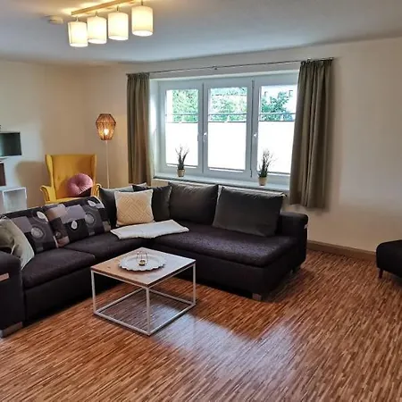 Graefe - 3-seiten Hof Mit Grossem Garten, Pool & Sauna Apartament Meißen