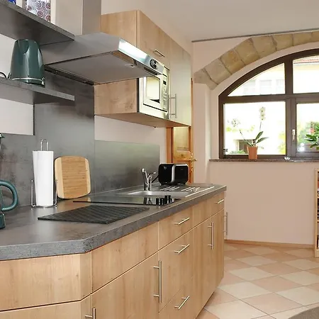 Graefe - 3-seiten Hof Mit Grossem Garten, Pool & Sauna