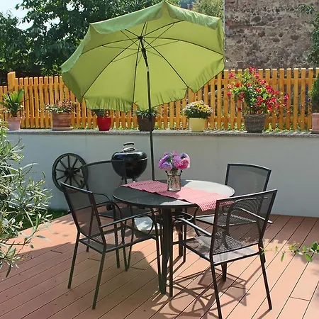 Apartment Gräfe - 3-seiten Hof Mit Großem Garten, Pool&sauna