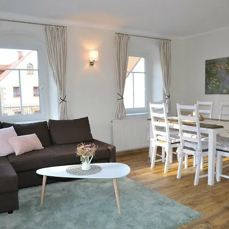 Apartment Ferienhof Graefe - 3-Seiten Hof Mit Grossem Garten, Pool & Sauna *