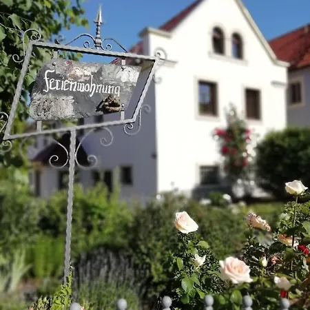 Apartament Graefe - 3-seiten Hof Mit Grossem Garten, Pool & Sauna *