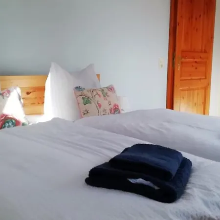 Gräfe - 3-seiten Hof Mit Großem Garten, Pool&sauna Apartment *