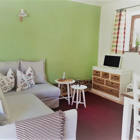 Gräfe - 3-seiten Hof Mit Großem Garten, Pool&sauna Meißen