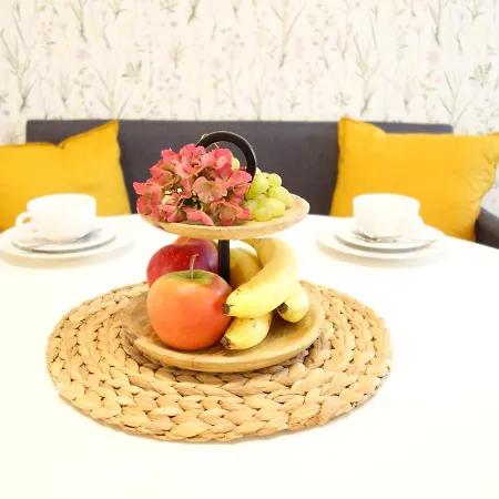 Gräfe - 3-seiten Hof Mit Großem Garten, Pool&sauna Apartment *