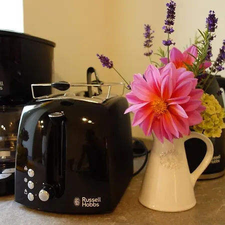 Graefe - 3-seiten Hof Mit Grossem Garten, Pool & Sauna Apartament *