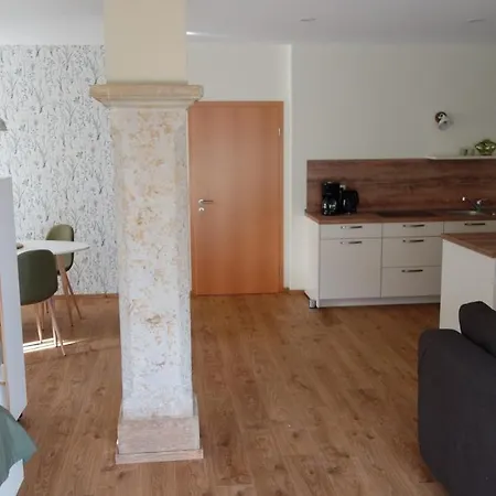 Apartment Gräfe - 3-seiten Hof Mit Großem Garten, Pool&sauna Meißen