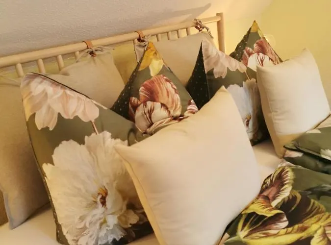 Graefe - 3-seiten Hof Mit Grossem Garten, Pool & Sauna *