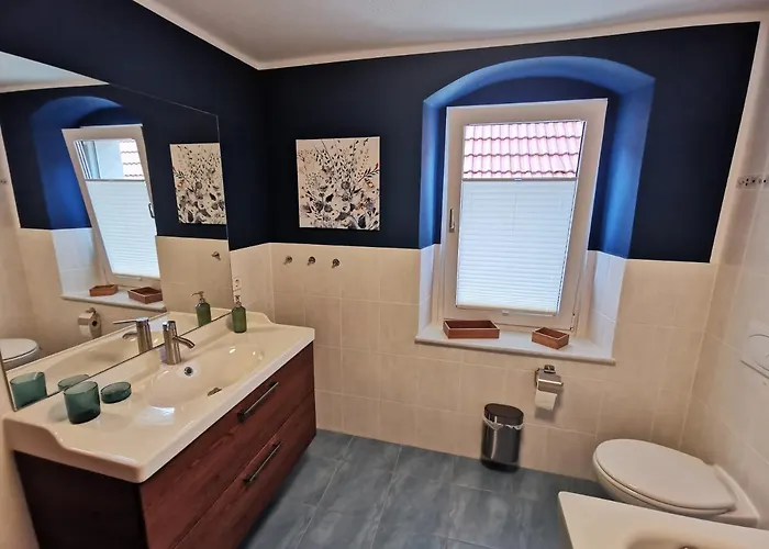 Graefe - 3-seiten Hof Mit Grossem Garten, Pool & Sauna Meißen