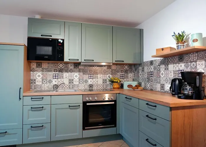 Appartement Graefe - 3-seiten Hof Mit Grossem Garten, Pool & Sauna Meißen