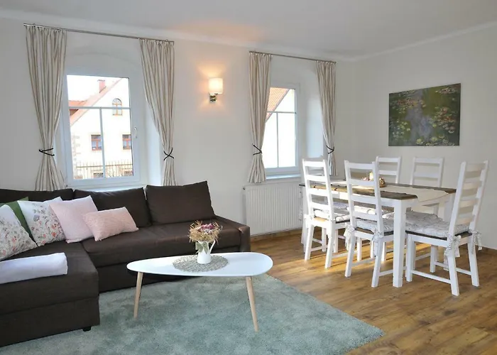 Appartement Graefe - 3-seiten Hof Mit Grossem Garten, Pool & Sauna *