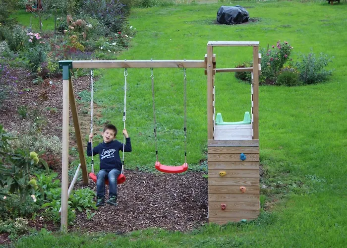 Graefe - 3-seiten Hof Mit Grossem Garten, Pool & Sauna * Meißen