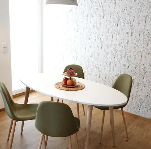 Graefe - 3-seiten Hof Mit Grossem Garten, Pool & Sauna Appartement *