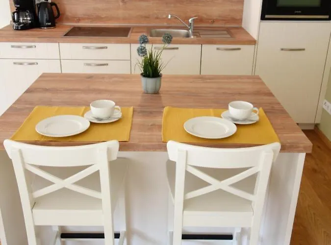 Graefe - 3-seiten Hof Mit Grossem Garten, Pool & Sauna *