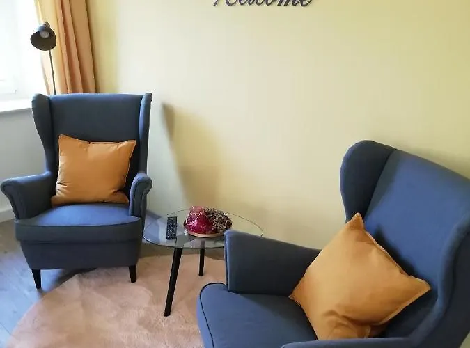 Appartement Graefe - 3-seiten Hof Mit Grossem Garten, Pool & Sauna *